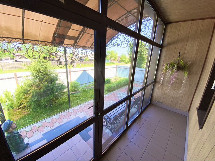 Коттедж 171 м² на участке 20 сот.