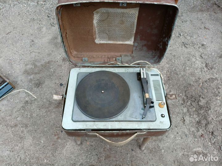 Стереомагнитоэлектрофон