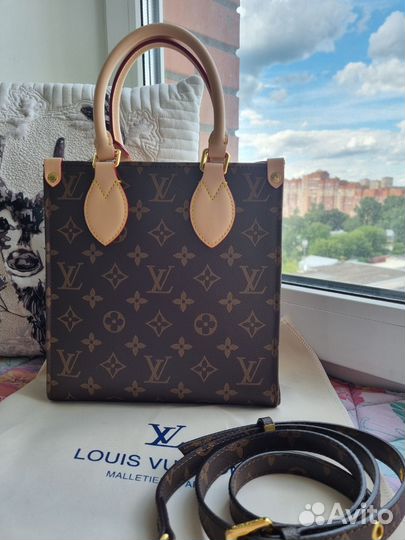 Сумка через плечо Louis Vuitton Sac Plat BB