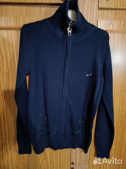 Теплая кофта для девочки