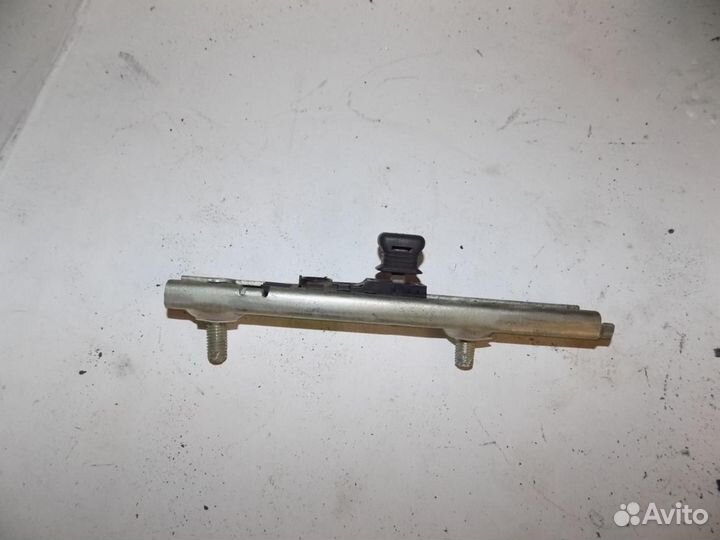 Механизм регулировки ремня безопасности Logan 2005