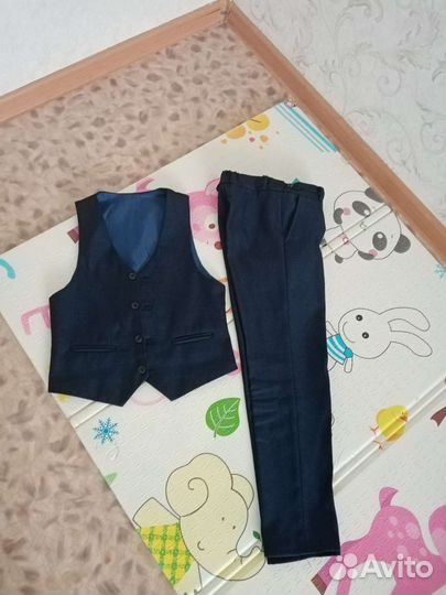 Школьный костюм 128-134р
