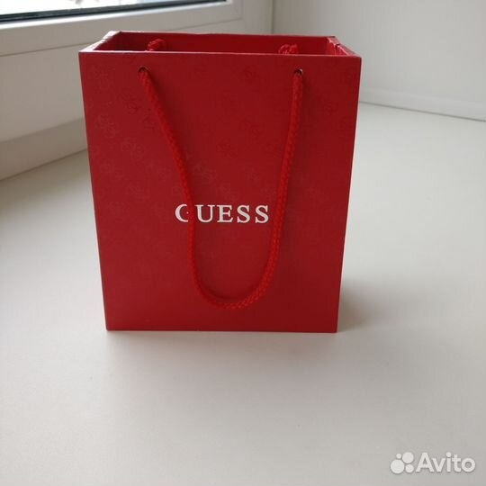 Часы Guess женские