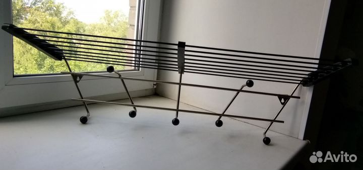 Вешалка настенная