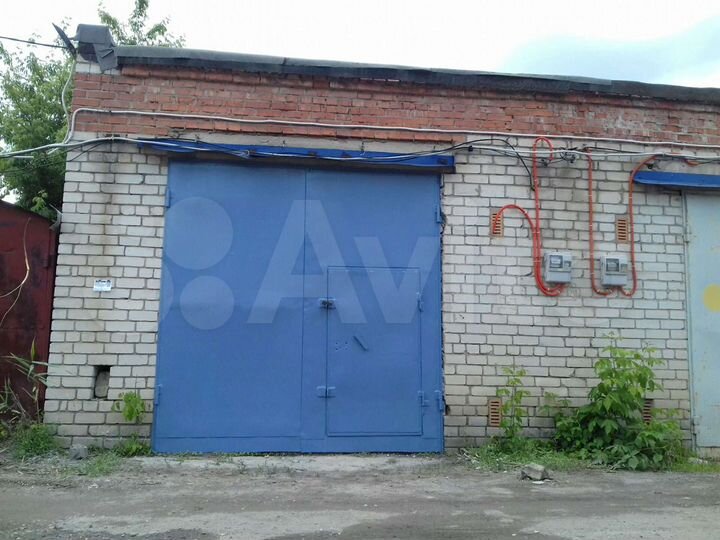 Гараж, > 30 м²