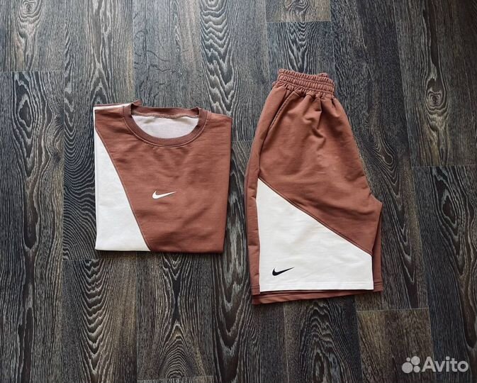 Спортивный костюм Nike коричневый с белым 48 раз