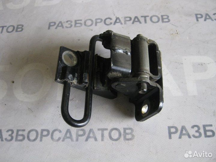 Петля двери нижняя задняя правая Volkswagen