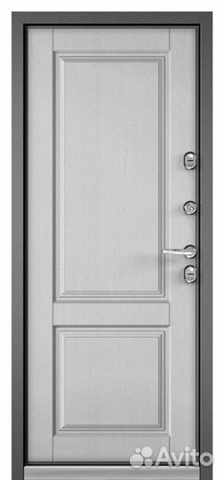 Дверь входная для частного дома