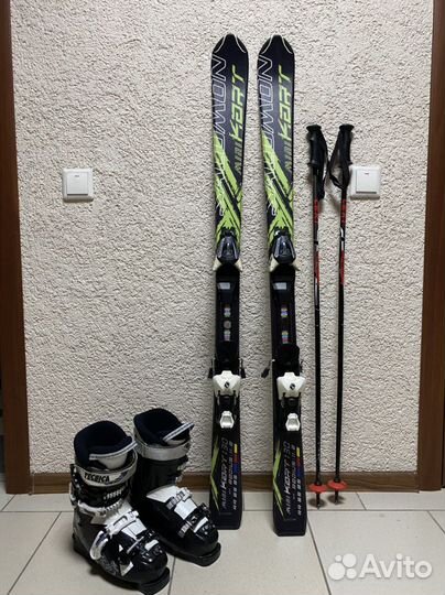 Горные лыжи и ботинки