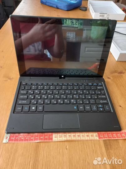 Планшетный компьютер Raypad b104 с клавиатурой