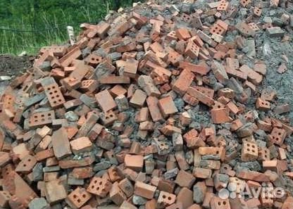 Бой кирпича для основания дорог, стоянок