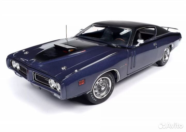 Auto World mcacn 1971 Dodge Charger R/T 1:18