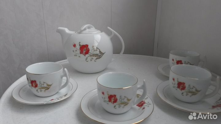 Сервизы - чайные, кофейный
