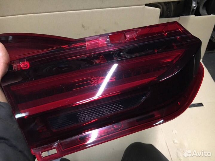 Фонарь крышки багажника левый BMW 7 G11/G12 2017