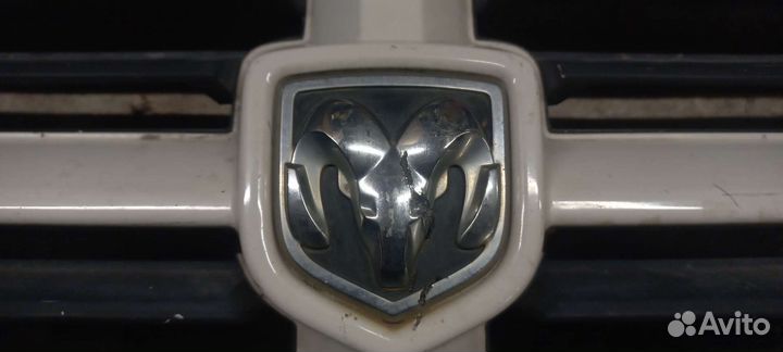 Решетка радиатора dodge caliber