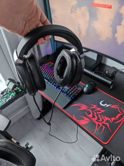 Игровая гарнитура Asus Rog Theta 7.1