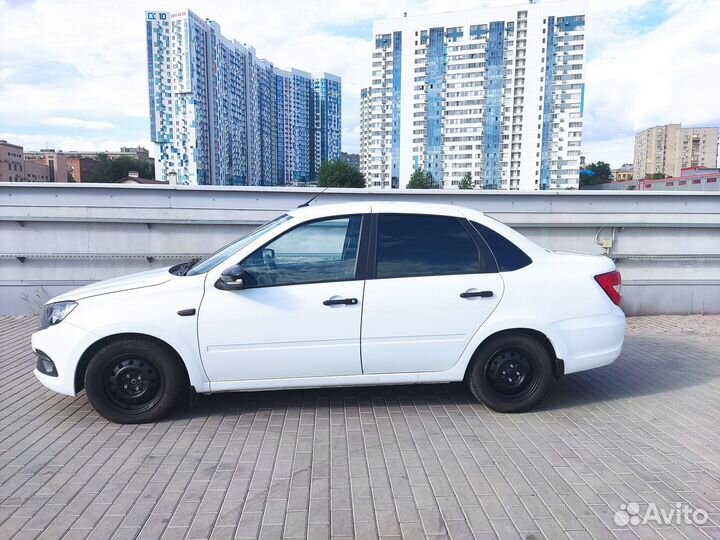 LADA Granta 1.6 МТ, 2019, 28 000 км