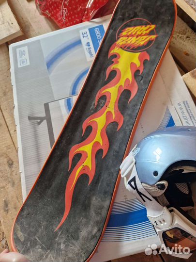 Детский сноуборд + горнолыжный шлем
