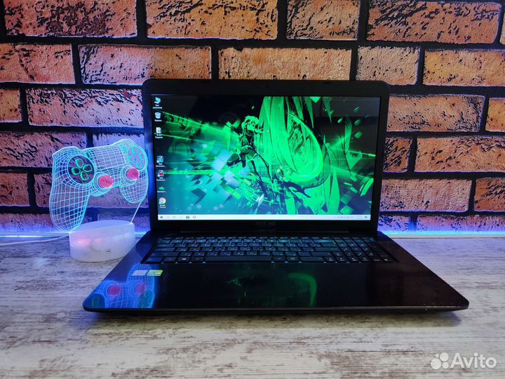 Игровой 17,3д asus i3 4Gb Видео 12 озу SSD
