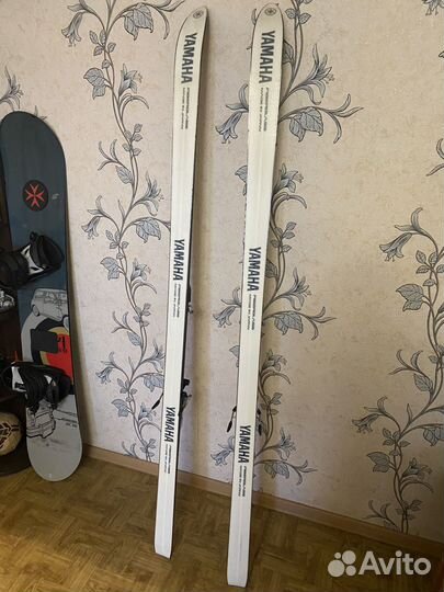 Горные лыжи Yamaha 185cm