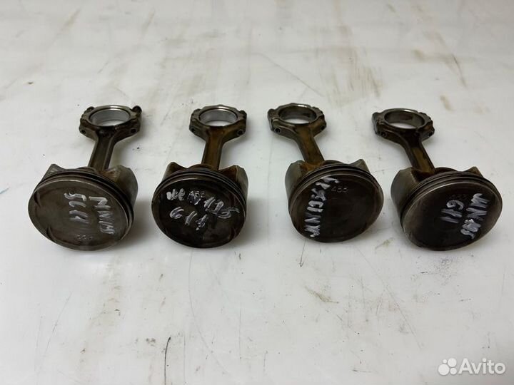 Поршень с шатуном