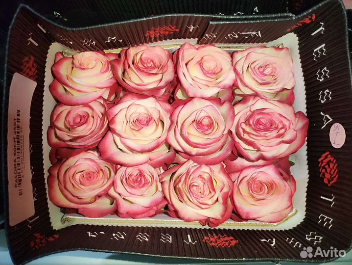 Букет из эксклюзивных крупных роз, цветы оптом