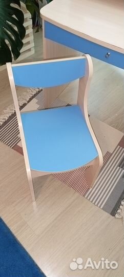 Детский столик и стул