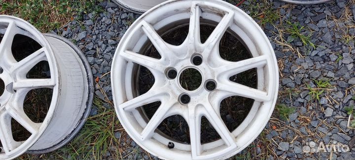 Продам литые диски r14