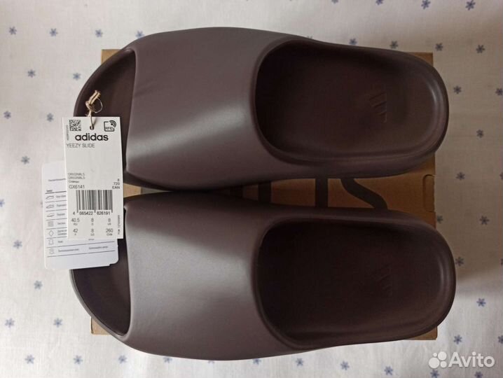 Yeezy slide soot 8us