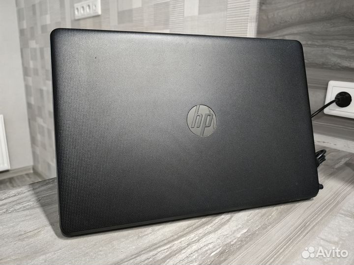 Ноутбук HP (Core i3/ SSD)