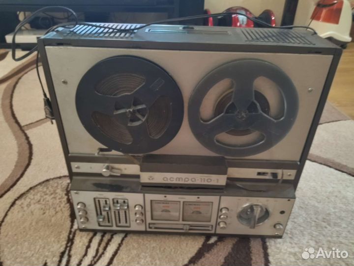 Катушечный магнитофон