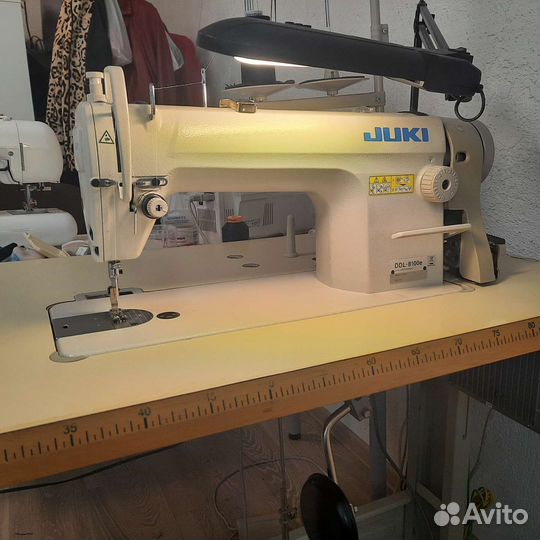 Прямострочная промышленная швейная машина