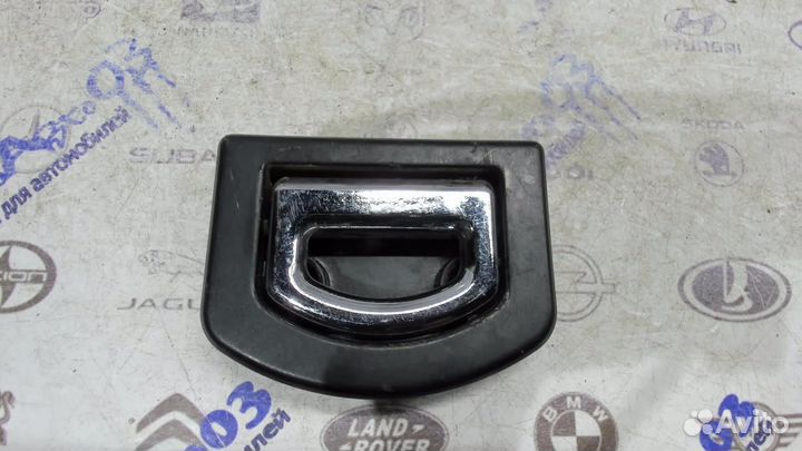 Ручка крепления груза в багажнике Audi A6 C5 1997