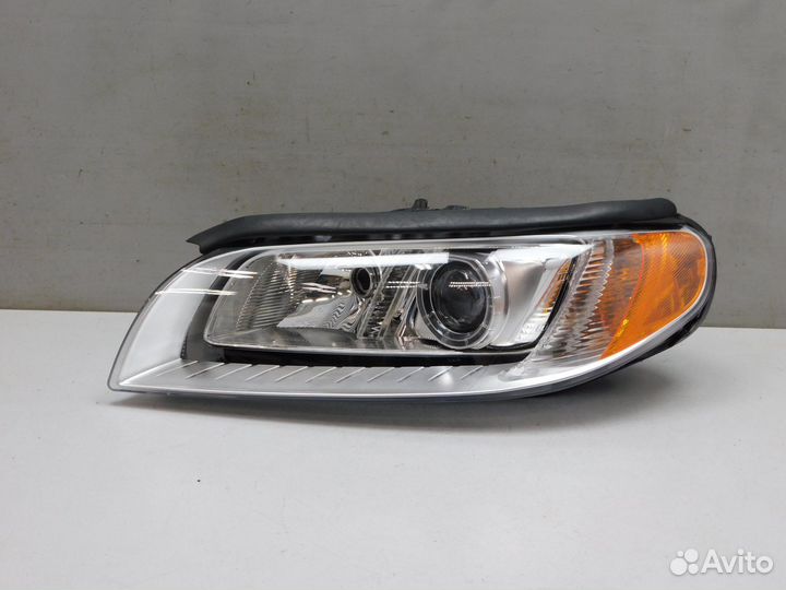 Фара левая Volvo XC70 Cross Country (85157)