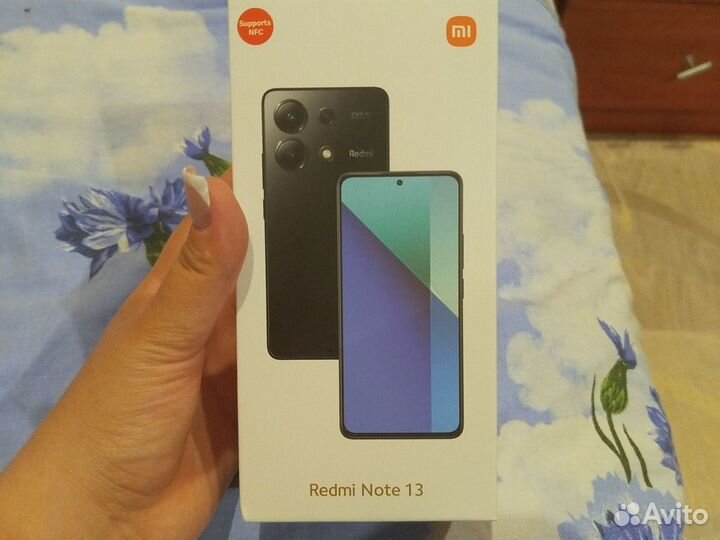 Xiaomi 13, 8/256 ГБ