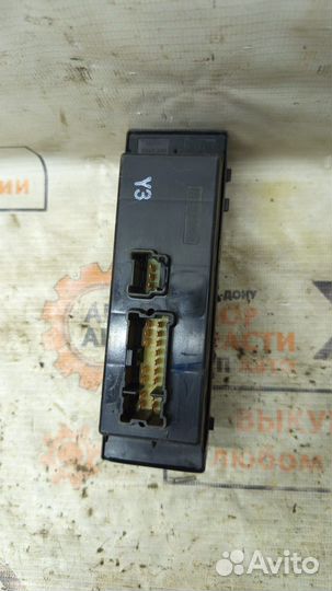 Блок стеклоподъемников пл Nissan X-Trail T32