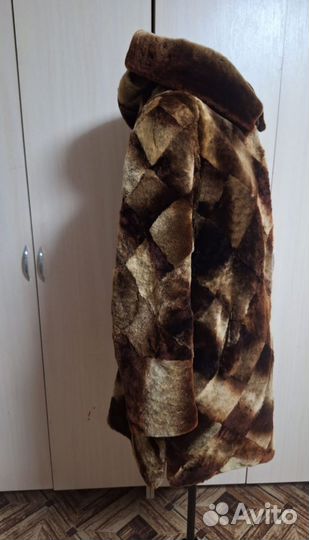 Шуба женская зимняя натуральная в размере М 46