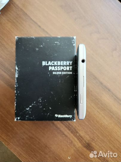 BlackBerry Passport, 3/32 ГБ