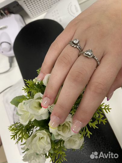 Нужна модель на маникюр