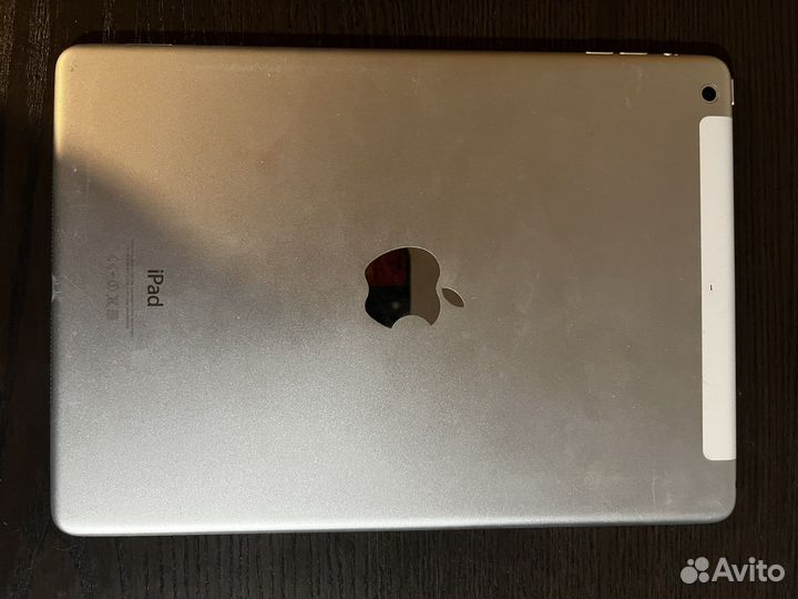 Планшет Apple iPad Air Wi-Fi + Cellular 2013