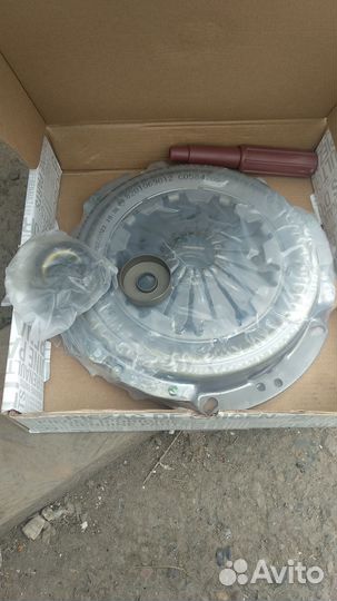 Renault Logan 1.6 МТ, 2011, 271 000 км