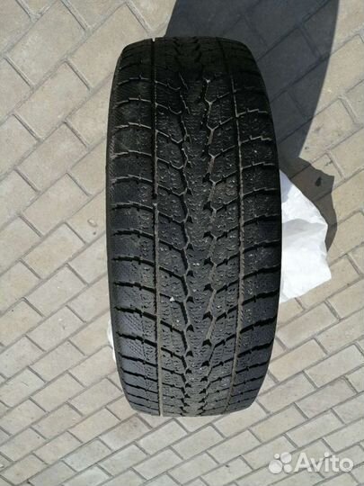 Toyo Tranpath S/U 215/60 R17