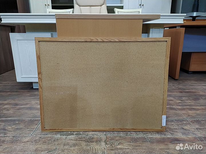 Доска пробковая б/у 80х60 19289-пбк