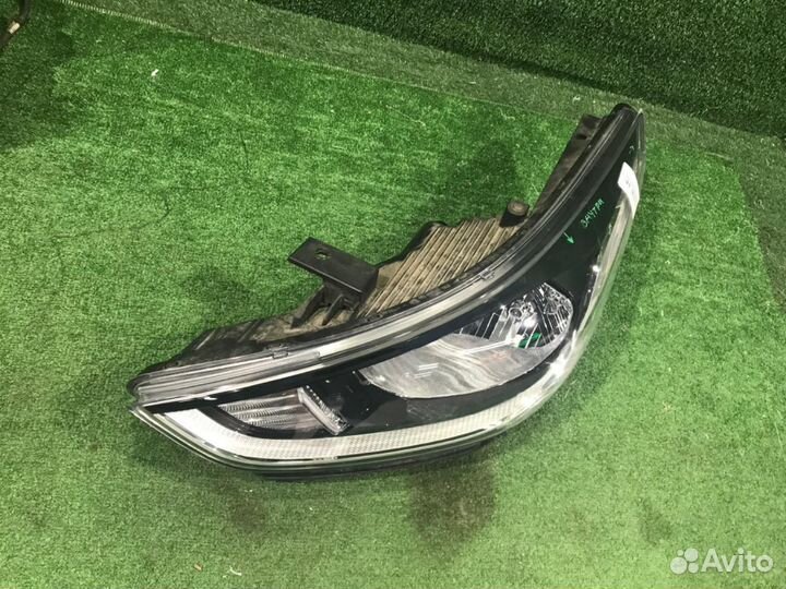 Фара левая Hyundai Solaris