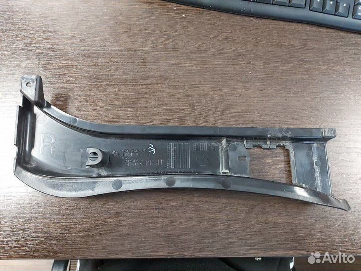 Обшивка багажника правая Bmw X5 4.8I E70 N62N 4.8I