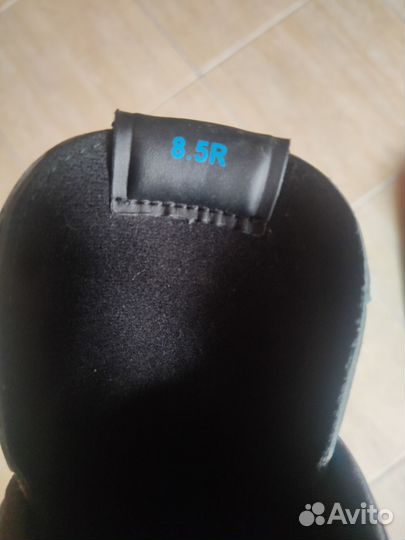 Продам коньки хоккейные true tf9