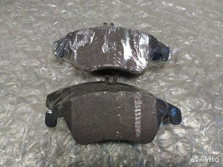 Колодки дисковые передние Mercedes-Benz E-Class