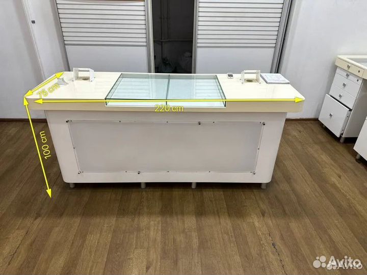 Стойка ресепшн для магазина