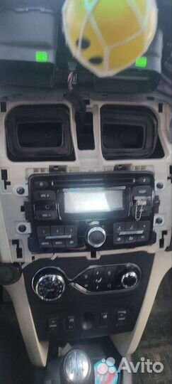 Штатная магнитола renault