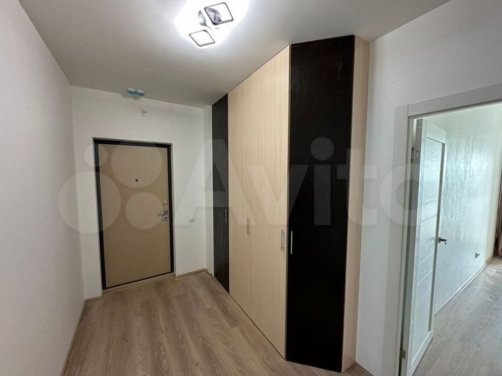 1-к. квартира, 43 м², 3/17 эт.